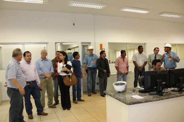  Comitiva de empres&aacute;rios paraguaios visita usinas na regi&atilde;o de dourados
