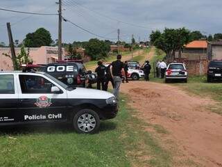 Após vítima ser libertada, polícia localizou cativeiro em Álvares Machado. (Foto:  Cícero Afonso/Terra)