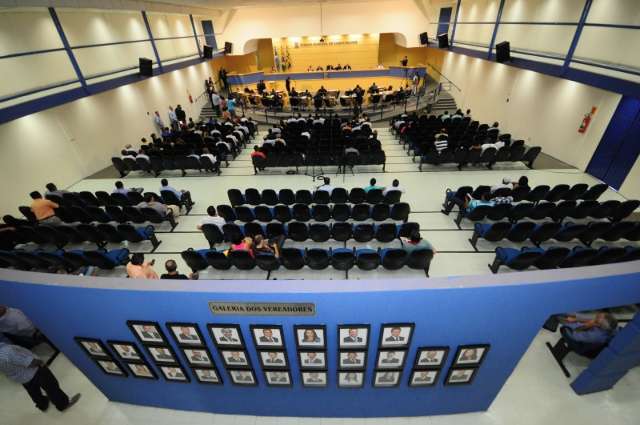 PSDB rompe com Bernal e apoio ao prefeito cai para 7 vereadores