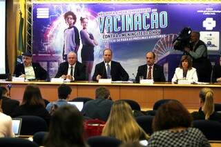 Ministro da Saúde, Ricardo Barros, ressaltou que as escolas também serão envolvidas no esforço de ampliar a cobertura vacinal contra o HPV e a meningite (Foto: Luís Oliveira/MS)