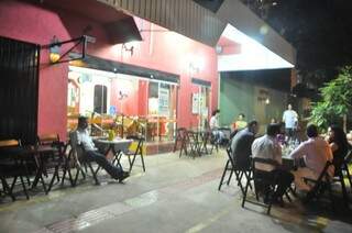 Bar do Paulão, há quase três décadas no mesmo endereço, na rua Dom Aquino (Foto: João Garrigó)