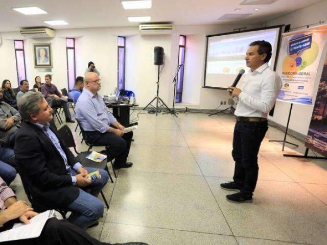 Prefeito admite mudan&ccedil;a no pagamento de plant&atilde;o por &ldquo;dificuldade financeira&rdquo;