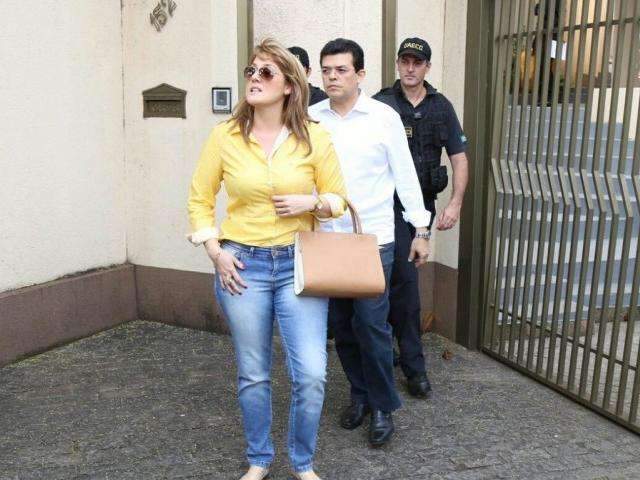Olarte vai para o Centro de Triagem e esposa para pres&iacute;dio feminino