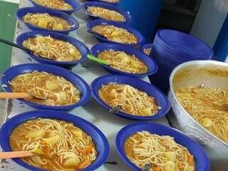 Aluno afirma que as últimas alimentações foram distribuídas em novembro (Foto: Assessoria/Governo do Estado) 