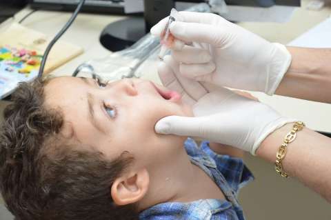 Capital só vacina 26% das crianças contra poliomielite no Dia D