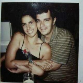 Tânia e Fábio em dezembro de 1999. Foto feita por câmera Polaroid no Park&#039;s. (Foto:Arquivo Pessoal)