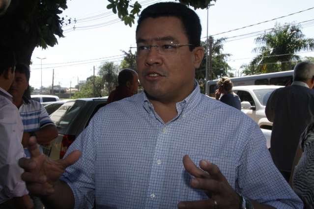 Redu&ccedil;&atilde;o do expediente &eacute; reflexo da crise em prefeituras, diz Assomasul 