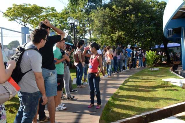 Defensoria aciona Justi&ccedil;a contra universidade por descaso a estudantes