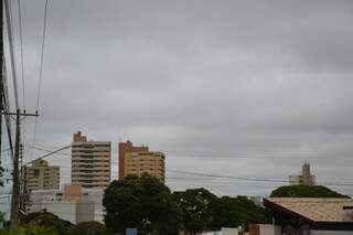 Na Capital, tempo amanheceu nublado. (Foto: Minamar Júnior)
