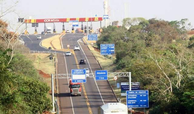 BR-163 tem oito pontos de pare e siga e desvio de tr&aacute;fego nesta segunda-feira