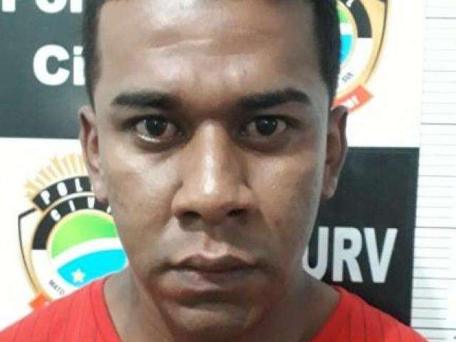 Foragido &eacute; preso depois de roubar dois ve&iacute;culos em um dia na Capital 