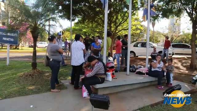 Moradores de favela protestam contra decis&atilde;o que mandou desocupar &aacute;rea
