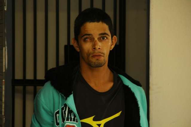 Sem aposentadoria, serralheiro vendia droga escondida na casa do vizinho