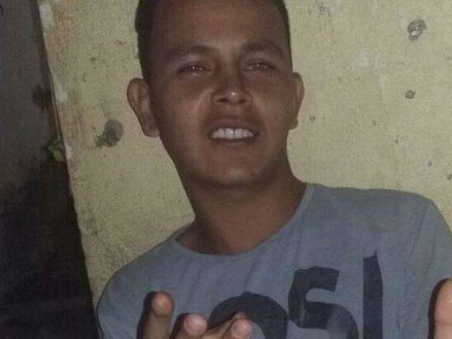 Preso um dos 8 suspeitos de agredir jovem morto ao cair de arquibancada