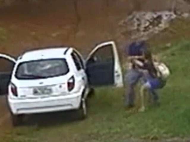 &ldquo;Fugi para n&atilde;o morrer&rdquo;, revela menina que teve sequestro filmado