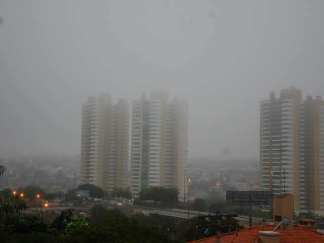  Previs&atilde;o &eacute; de chuva e queda de temperatura em MS hoje