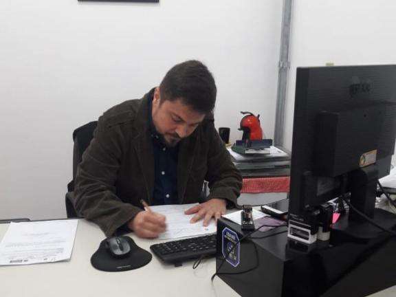Com mais 1,2 mil ve&iacute;culos esquecidos, delegacia programa &quot;limpa&quot;