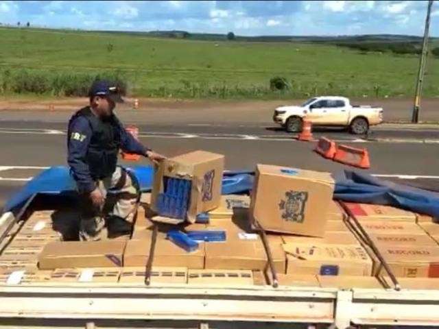 Contrabando chega a R$ 367 milh&otilde;es e 75% s&atilde;o cigarros do Paraguai