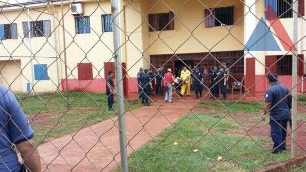 Presos trocam tiros em pres&iacute;dio e tr&ecirc;s ficam feridos