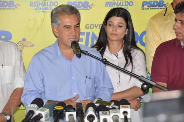 Reinaldo re&uacute;ne imprensa para anunciar transi&ccedil;&atilde;o e descanso de 4 dias
