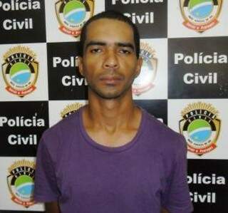 Gilmar foi preso no mesmo bairro em que cometeu o crime (Foto: Divulgação/PC)