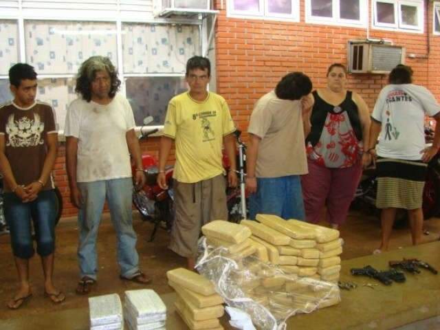  Dez pessoas s&atilde;o presas durante opera&ccedil;&atilde;o M&atilde;os Dadas em Dourados