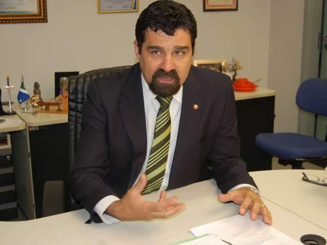  Promotor diz que adolescente que matou colega deve ficar internado