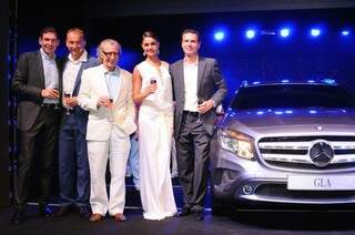 Mercedes-benz apresenta oficialmente o GLA
