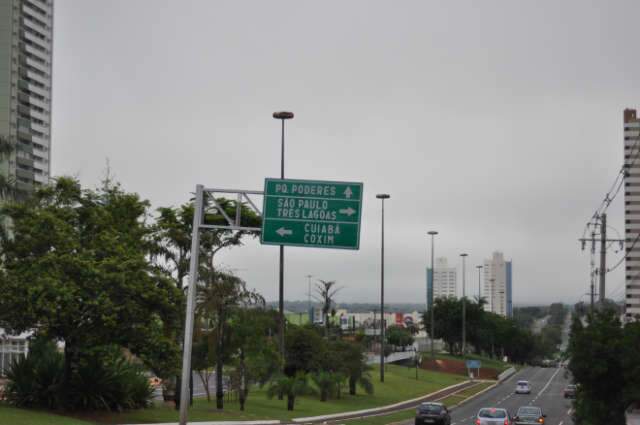  C&eacute;u fica encoberto por nevoeiro na Capital; tempo nublado e chuva em MS