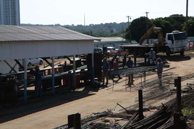 Apesar da greve na constru&ccedil;&atilde;o, obras seguem em ritmo normal na Capital