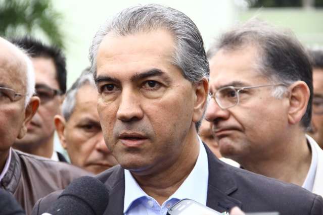 Previs&atilde;o para 2016 segue baixo crescimento do pa&iacute;s, diz Reinaldo