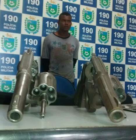 Pol&iacute;cia encontra arma utilizada em assalto onde um dos ladr&otilde;es foi morto