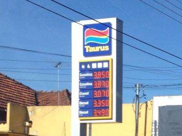A 135km de Campo Grande, litro da gasolina est&aacute; R$ 0,71 mais caro