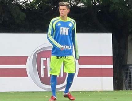  Lateral sul-mato-grossense faz primeiro treino no Palmeiras