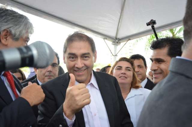 Exonerados, comissionados podem levar meses para receber sal&aacute;rios