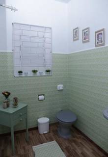 Banheiro no estilo vintage. (Foto: Kìsie Ainoã)