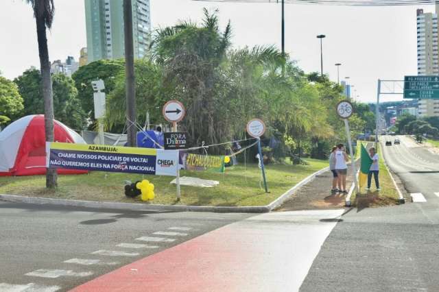 Chuva pode adiar protesto, mas acampamento continua na Afonso Pena