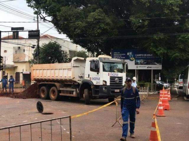 Prefeitura libera cruzamento da Mato Grosso com a 14 e anuncia nova interdi&ccedil;&atilde;o