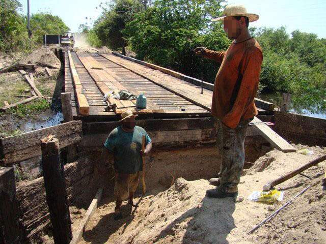  Minist&eacute;rio P&uacute;blico flagra trabalho degradante em obra da Estrada Parque