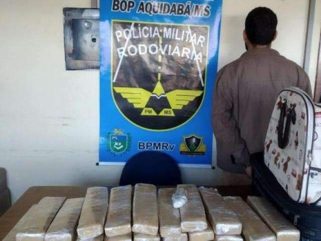 Traficante &eacute; preso na MS-164 com 32 quilos de maconha que venderia na Capital 