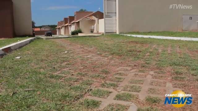 M&atilde;e mudou para condom&iacute;nio um dia antes de acidente que matou a filha