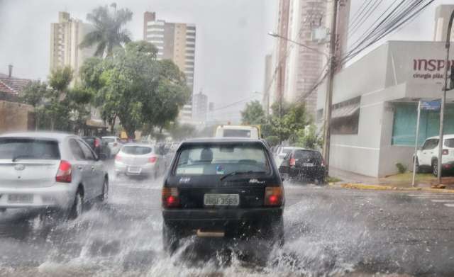 Capital e outros 72 munic&iacute;pios est&atilde;o em alerta de chuvas intensas