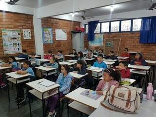 Diferente dos outros anos, alunos lotaram sala no primeiro dia de aula do semestre (Foto: Mirian Machado)