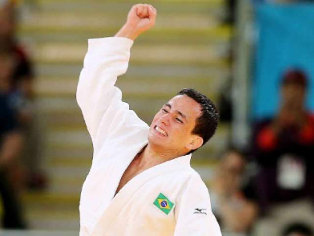  Judoca Felipe Kitadai conquista primeira medalha brasileira nas Olimp&iacute;adas