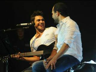 Os irmãos vão trazer para Campo Grande o show &quot;In Love&quot;. (Foto: Divulgação)