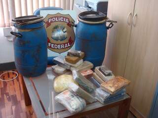 Foram apreendidos cerca de 20kg de cocaína no cumprimento de um mandado de busca em propriedade rural de Santo Ângelo. (Foto: Divulgação/Polícia Federal)