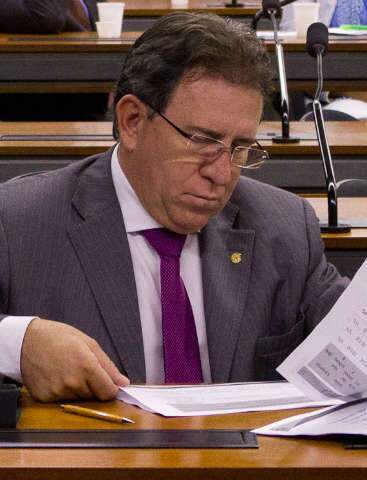  Giroto diz que n&atilde;o assinou indica&ccedil;&atilde;o ao DNIT, pede cautela com den&uacute;ncias 