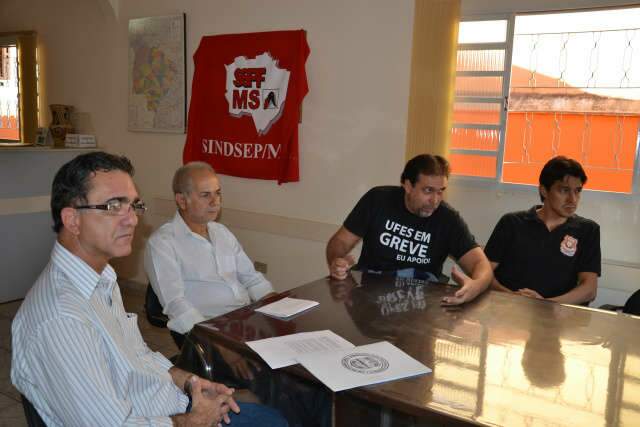 Greve continua na UFMS e PF; na Funai, volta ao trabalho ser&aacute; na 2&ordf;