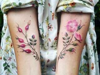Combinação floral na pele. (Foto: Reprodução Instagram)