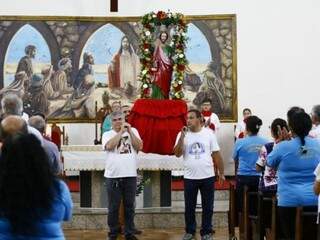 Procissão e missa encerram celebrações em homenagem a São Judas Tadeu Procissão e missa encerram celebrações em homenagem a São Judas Tadeu